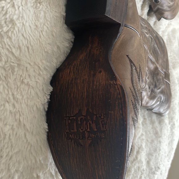 Size 9 Eight Second Angel boots - Picture 2 of 2